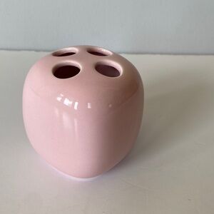 VINTAGE MCM pink toothbrush holder